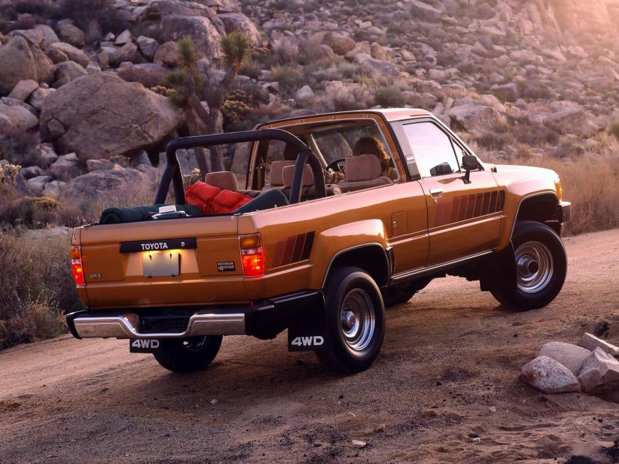  Toyota 4Runner (LN60) 1984 года  (фото 21 из 22)